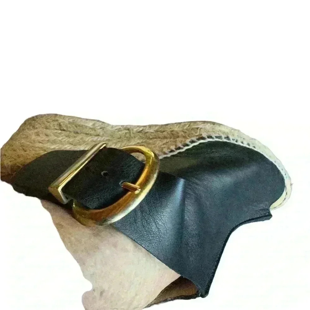Lambskin super soft wedges bought & made in Spain. Size 38. Gold buckle. Worn 2X - Picture 3 of 7